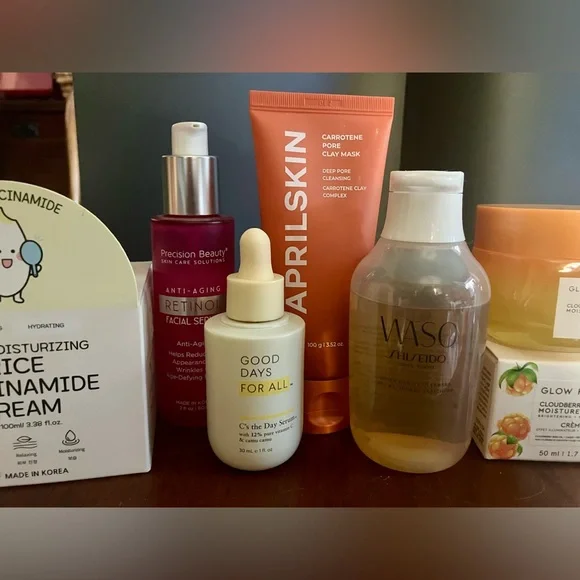 Large asian skincare bundle - Picture 3 of 7
